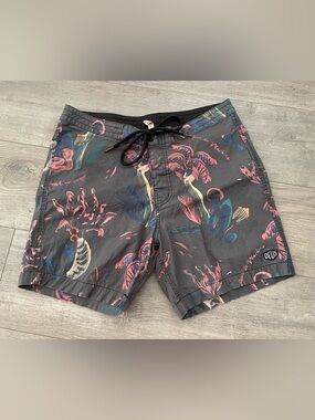 Men's Deus Ex Machina Black Tropical Print Swim Board Shorts